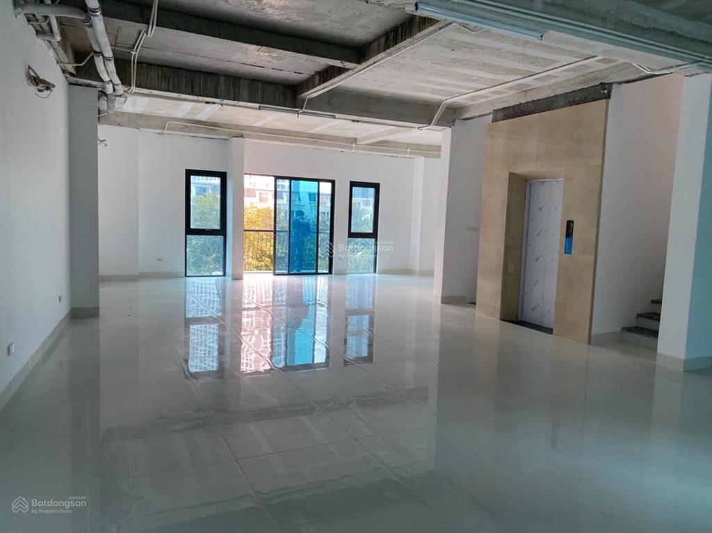 Cho thuê nhà 5 tầng có thang máy sunshine city kđt ciputra bắc từ liêm hà nội