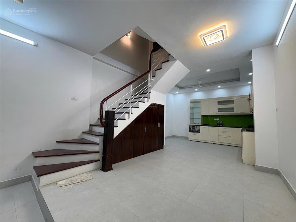 Cho thuê nhà 5 tầng khu phố âu cơ, tây hồ, hà nội 0981 222 ***