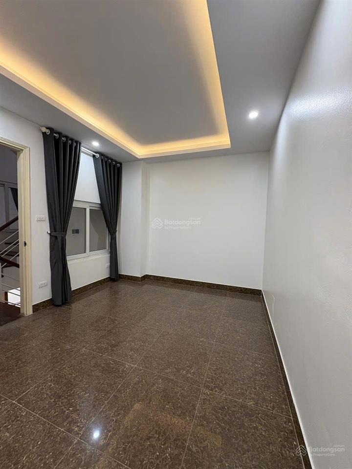 Cho thuê nhà 5 tầng khu phố âu cơ, tây hồ, hà nội 0981 222 ***