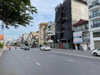Cho thuê biệt thự 5 tầng sân vườn rộng rãi mặt phố âu cơ, tây hồ, hà nội