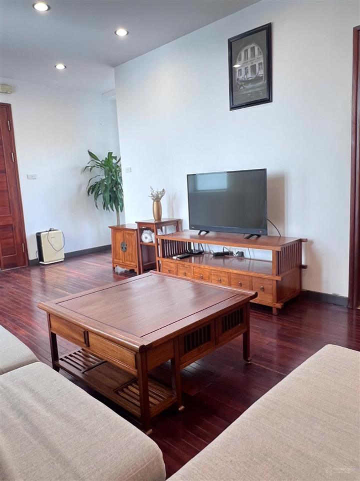 Cho thuê nhà 2 phòng ngủ khu quảng khánh  tây hồ  hà nội