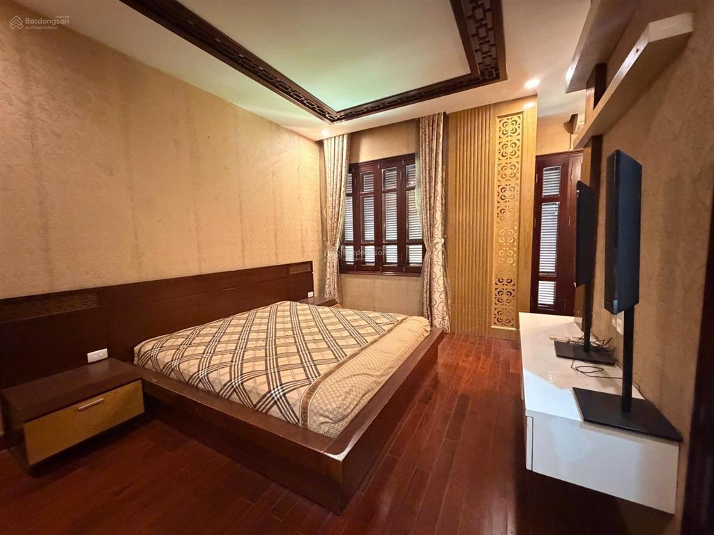Cho thuê nhà 5 tầng mặt phố tô ngọc vân, quảng an, tây hồ, hà nội 0981 222 ***