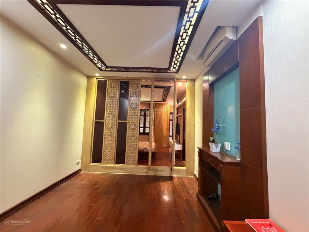 Cho thuê nhà 5 tầng mặt phố tô ngọc vân, quảng an, tây hồ, hà nội 0981 222 ***