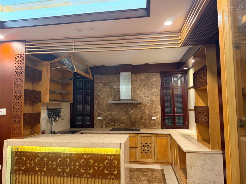 Cho thuê nhà 5 tầng mặt phố tô ngọc vân, quảng an, tây hồ, hà nội 0981 222 ***