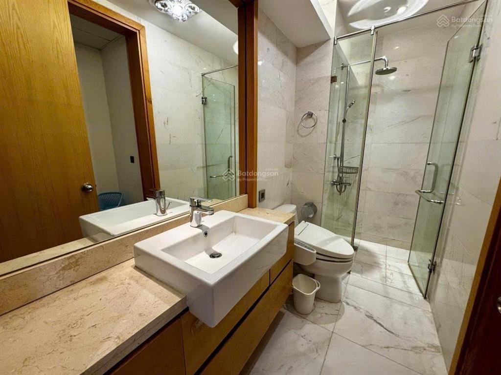 Bán tòa căn hộ dịch vụ 10 tầng cao cấp  tô ngọc vân, quảng an, tây hồ, hà nội 0981 222 ***
