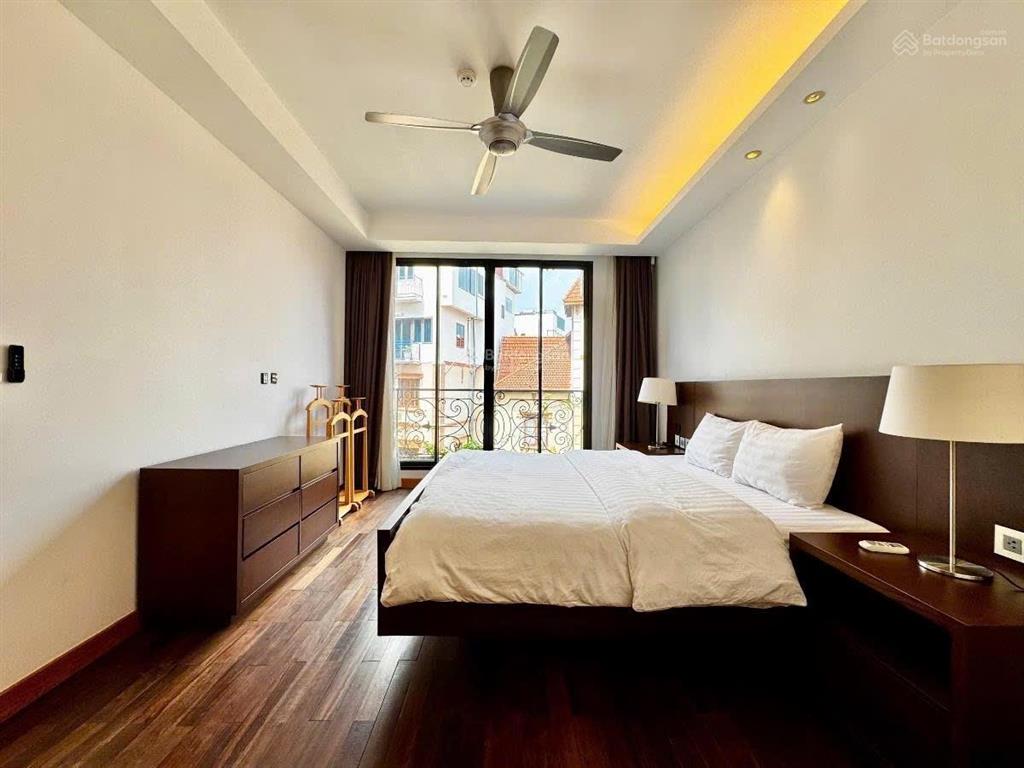 Bán tòa căn hộ dịch vụ 10 tầng cao cấp  tô ngọc vân, quảng an, tây hồ, hà nội 0981 222 ***