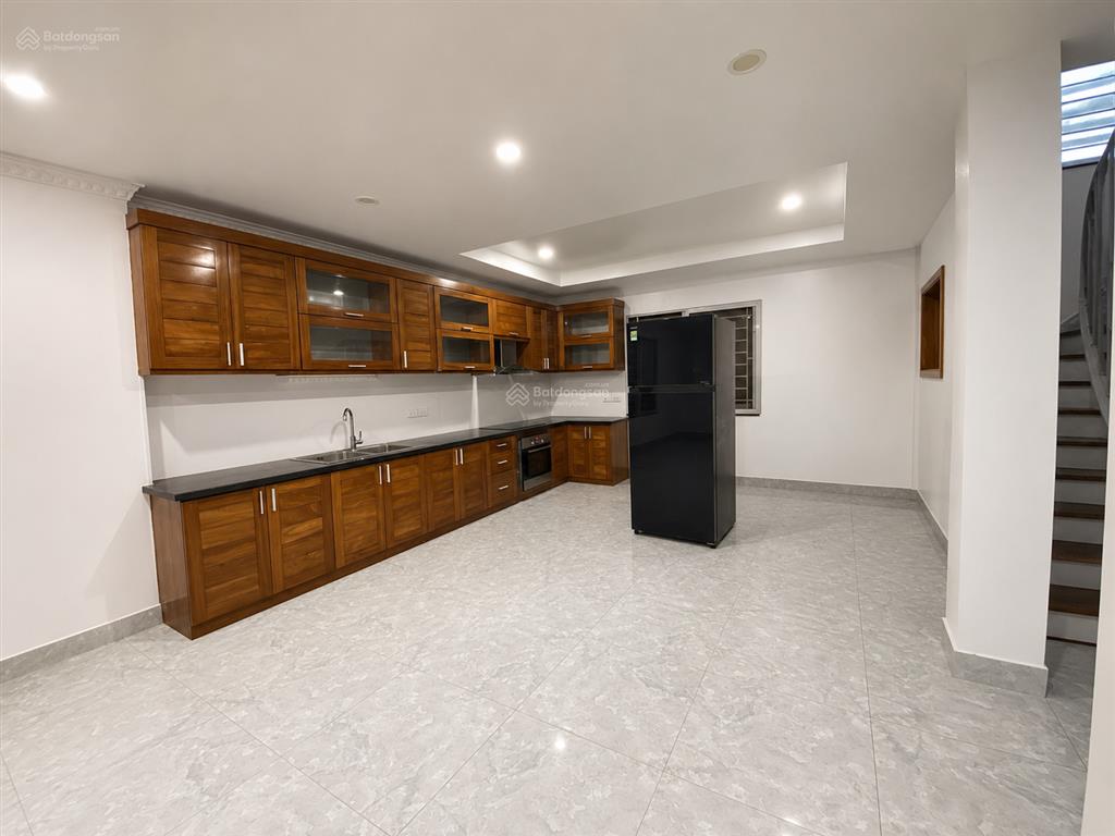 Cho thuê nhà 5 tầng khu phố quảng khánh tây hồ, hà nội 0981 222 ***