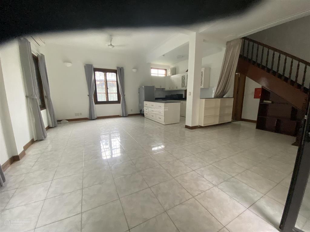 Cho thuê biệt thự có hồ bơi riêng view hồ tây khu phố quảng khánh, tây hồ, hà nội 0981 222 ***