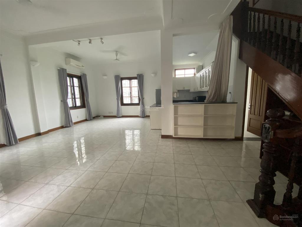 Cho thuê biệt thự có hồ bơi riêng view hồ tây khu phố quảng khánh, tây hồ, hà nội 0981 222 ***