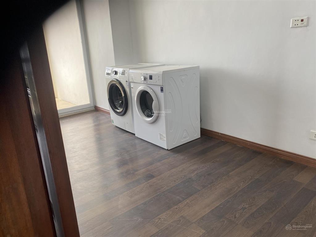 Bán căn hộ tầng cao diện tích 193m2 x 4 phòng ngủ packexim phú thượng, tây hồ, hà nội