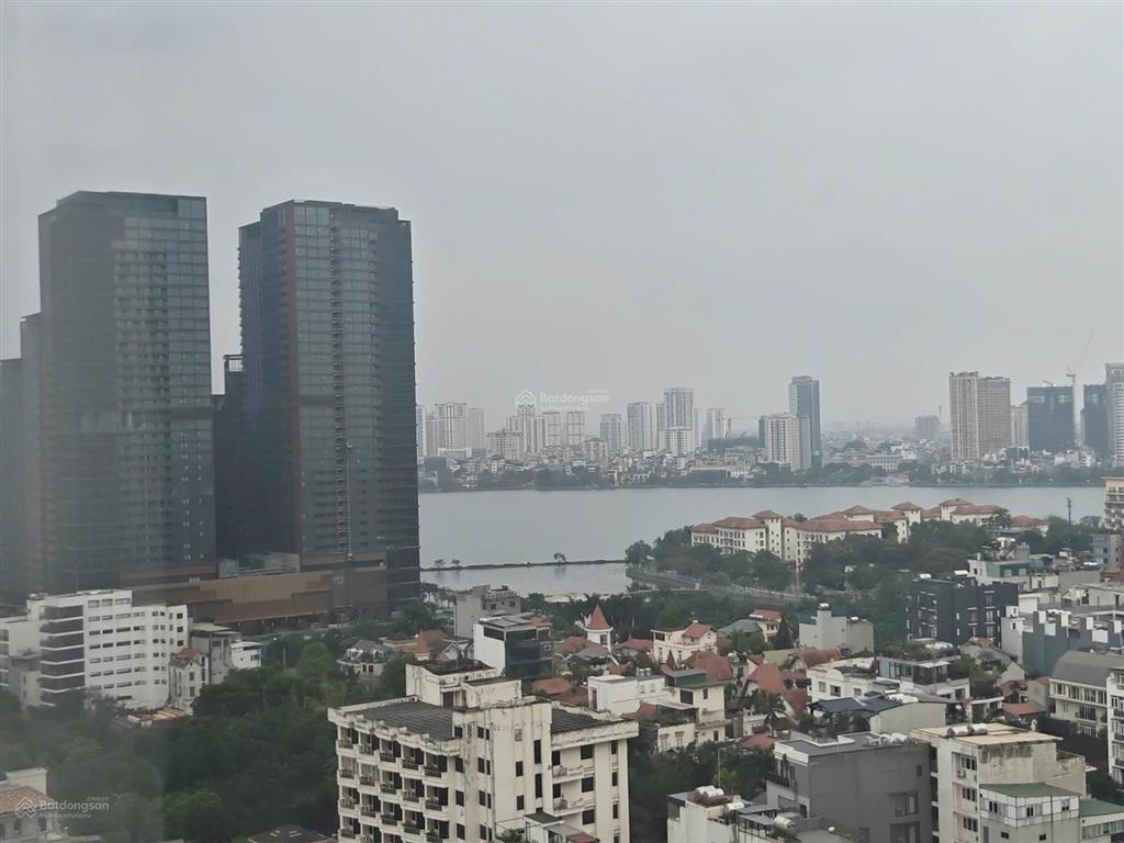 Bán căn hộ tầng trung d. le roi soleil 59 xuân diệu, tây hồ, hà nội