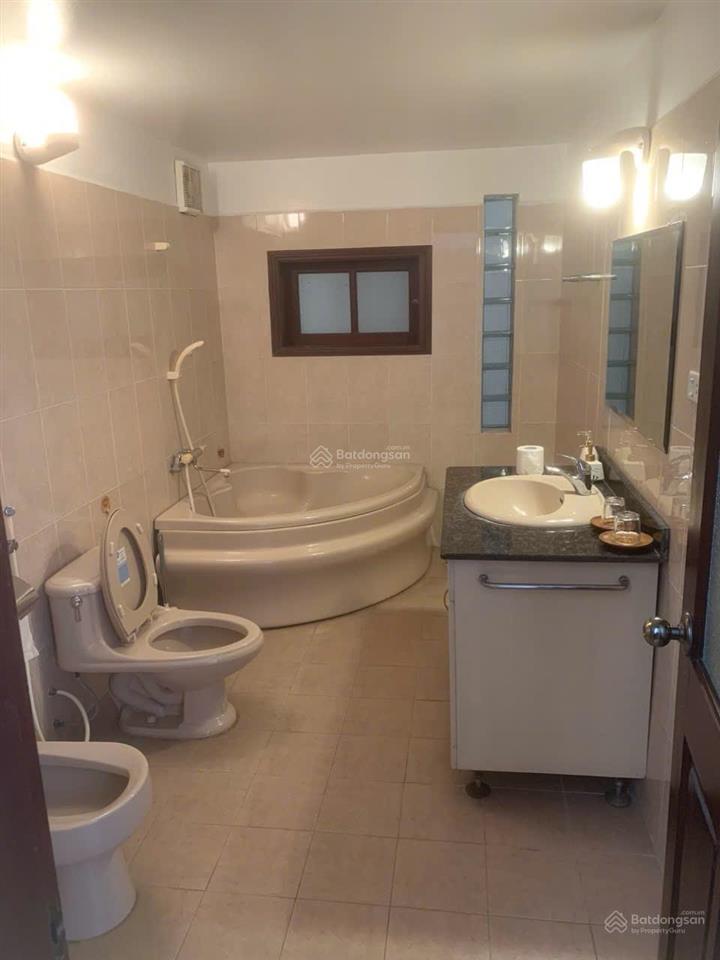 Cho thuê nhà riêng 5 tầng khu phố xuân diệu  quảng an  tây hồ  hà nội
