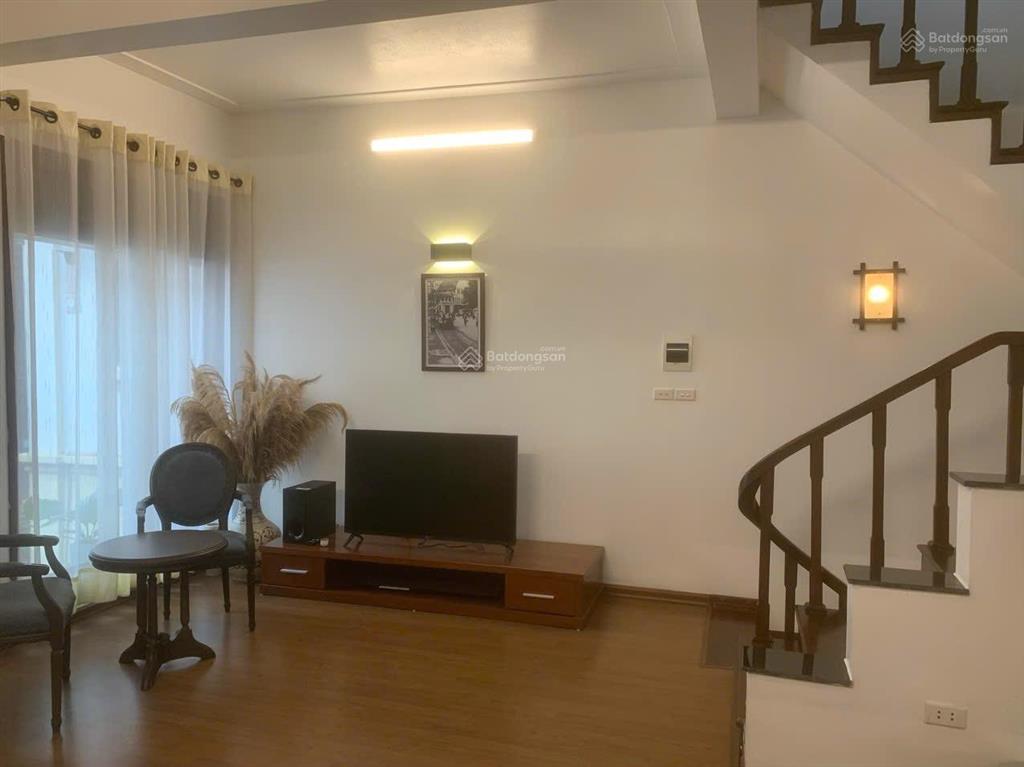 Cho thuê nhà riêng 5 tầng khu phố xuân diệu  quảng an  tây hồ  hà nội