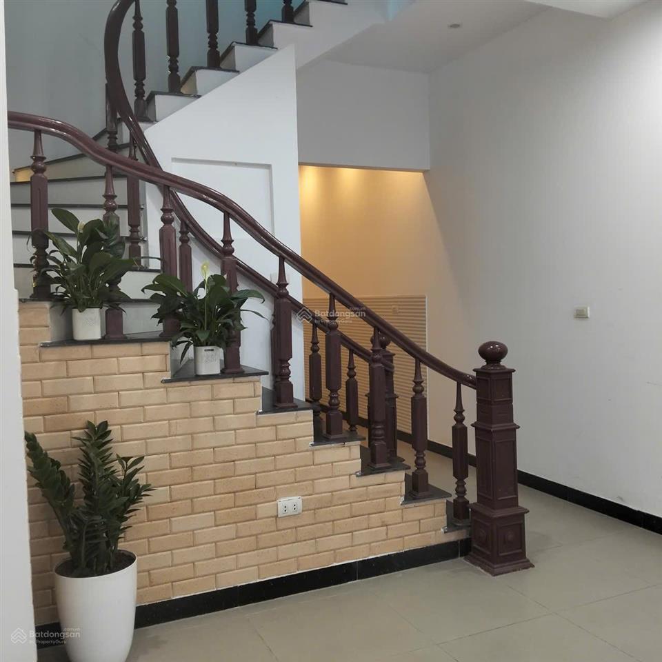 Chính chủ cho thuê nhà nguyên căn khu phố trịnh công sơn, tây hồ, hà nội