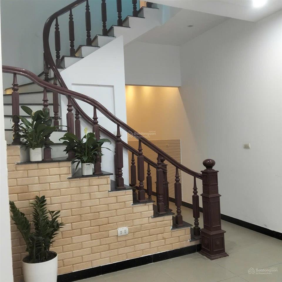 Chính chủ cho thuê nhà nguyên căn khu phố trịnh công sơn, tây hồ, hà nội