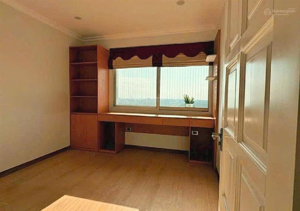 Cho thuê căn hộ tòa e4 tầng cao 123m ciputra, tây hồ, hà nội 0981 222 ***