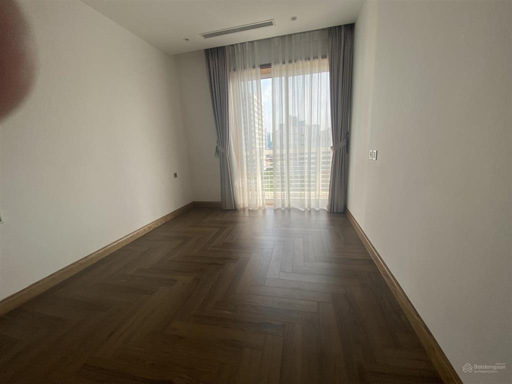 Bán căn hộ 153m, 3pn full nội thất ciputra hà nội  0981 222 ***