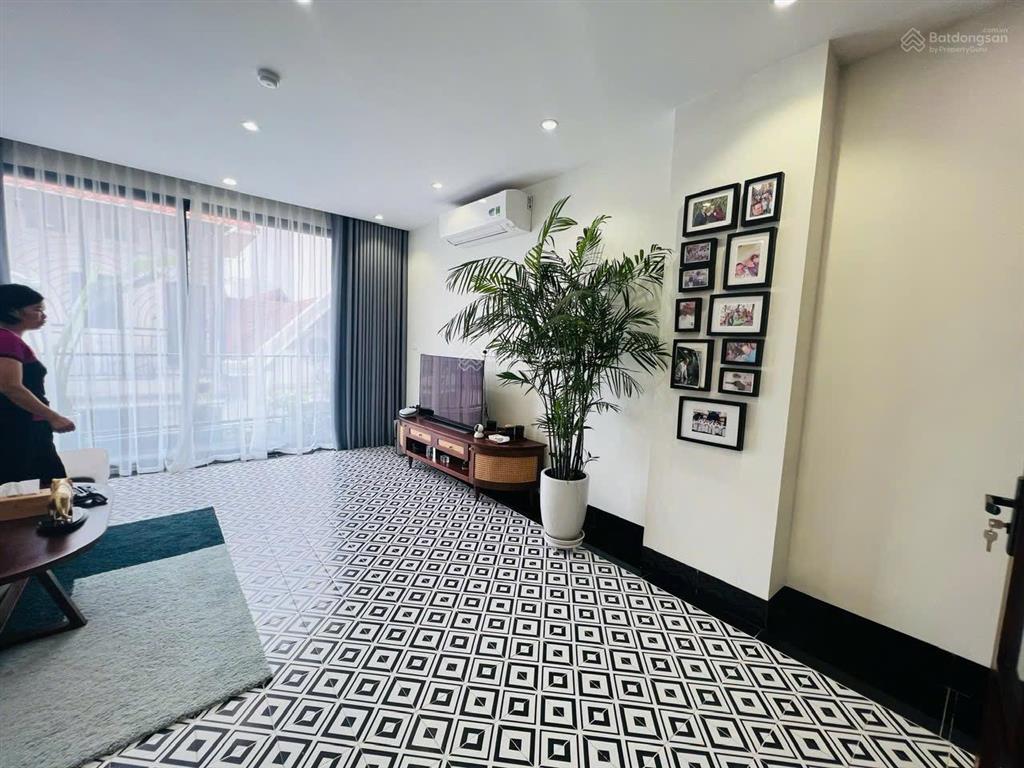 Bán tòa nhà khu xuân diệu gần hồ tây  hà nội  7 tầng thang máy  hà nội 0981 222 ***