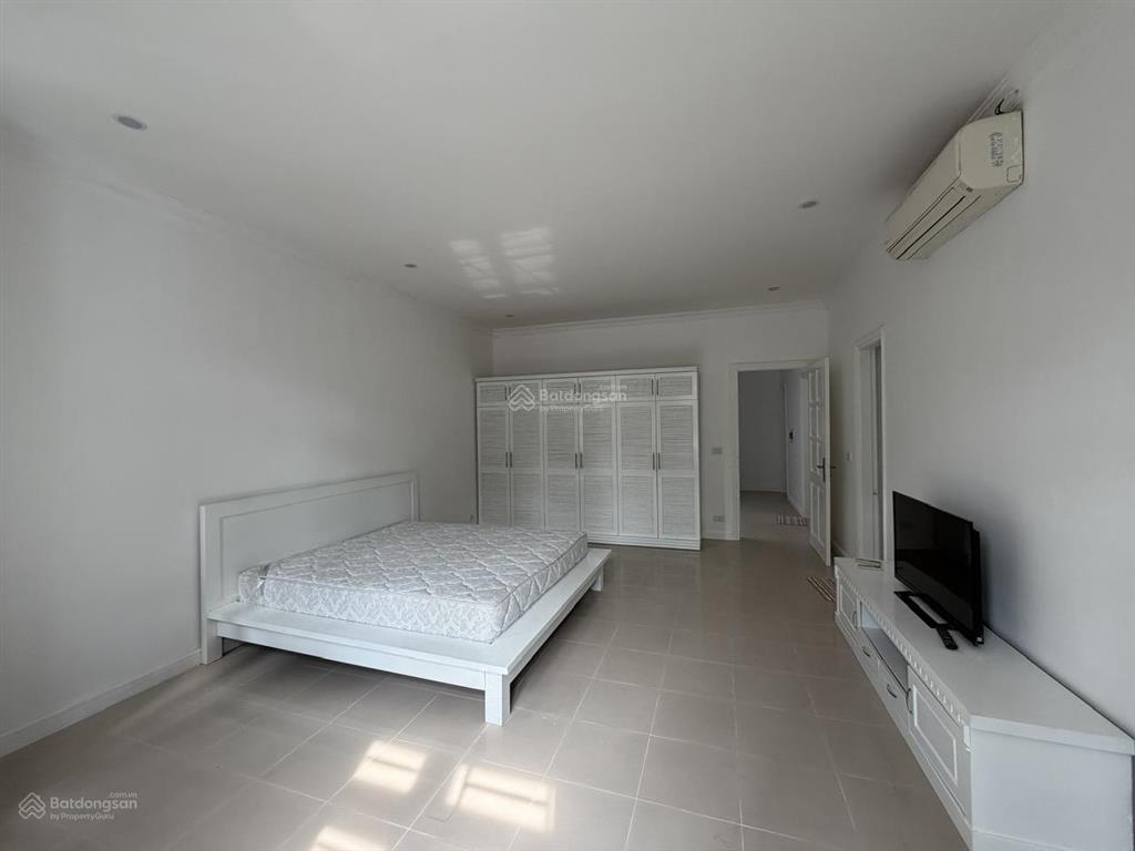 Cho thuê biệt thự 3,5 tầng  kđt ciputra  hà nội 0981 222 ***