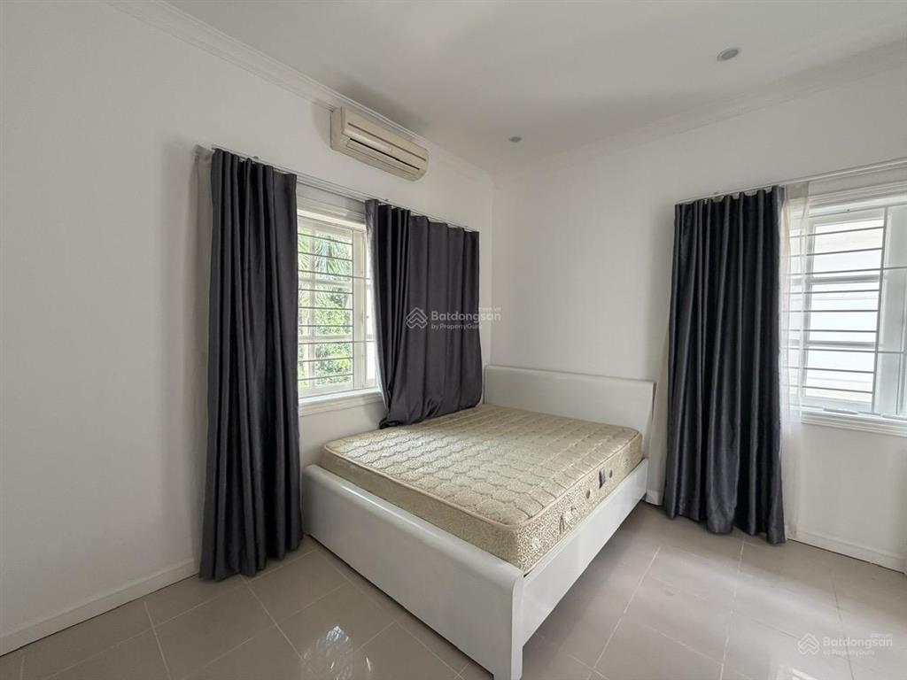 Cho thuê biệt thự 3,5 tầng  kđt ciputra  hà nội 0981 222 ***