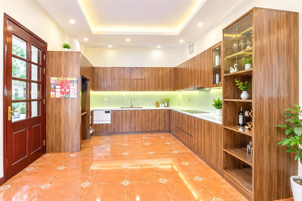 Cho thuê biệt thự 5 tầng quảng khánh tây hồ, hà nội 0981 222 ***