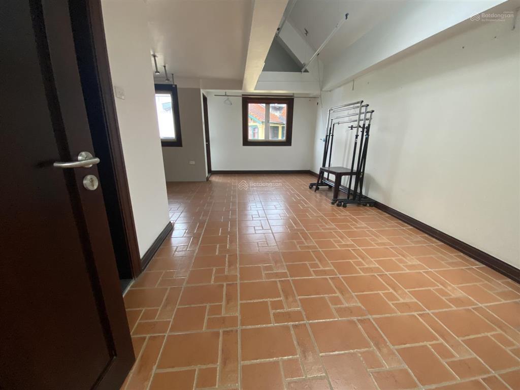 Cho thuê nhà 6 tầng mặt phố tô ngọc vân  quảng an  tây hồ  hà nội  0981 222 ***