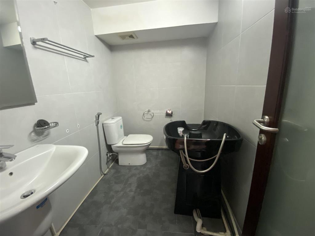 Cho thuê nhà 6 tầng mặt phố tô ngọc vân  quảng an  tây hồ  hà nội  0981 222 ***