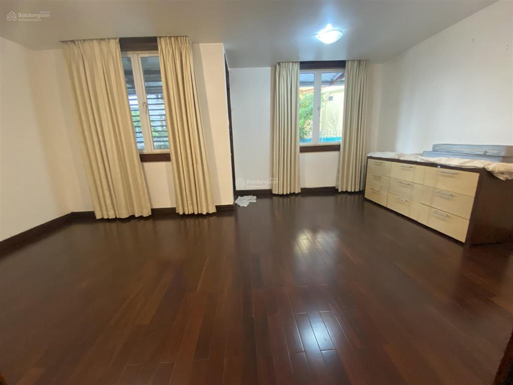 Cho thuê nhà 6 tầng mặt phố tô ngọc vân  quảng an  tây hồ  hà nội  0981 222 ***