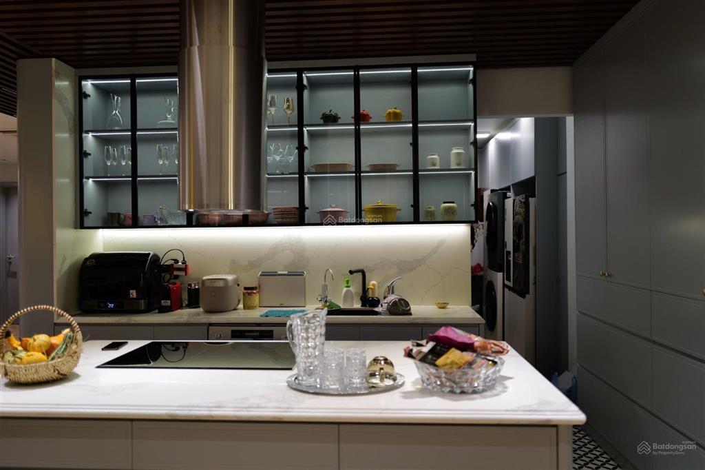 Bán căn l3 153m2 3pn ban công tây nam, tây bắc ciputra hà nội