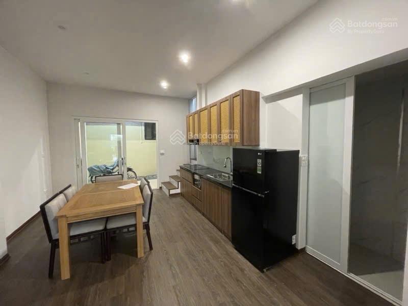 Cho thuê nhà 2 tầng khu phố quảng an tây hồ hà nội 0981 222 ***