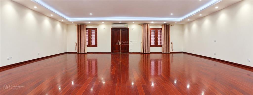 Cho thuê nhà khu phân lô nguyễn hoàng tôn, tây hồ, hà nội