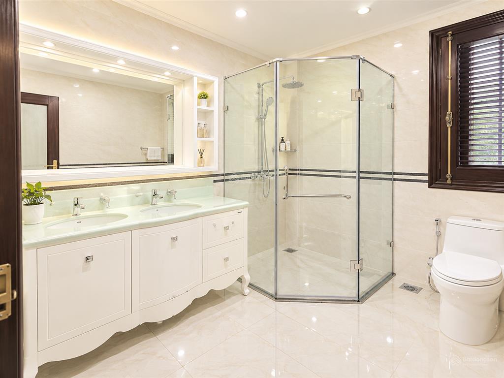 Cho thuê biệt thự vườn đào lạc long quân tây hồ hà nội 098122026