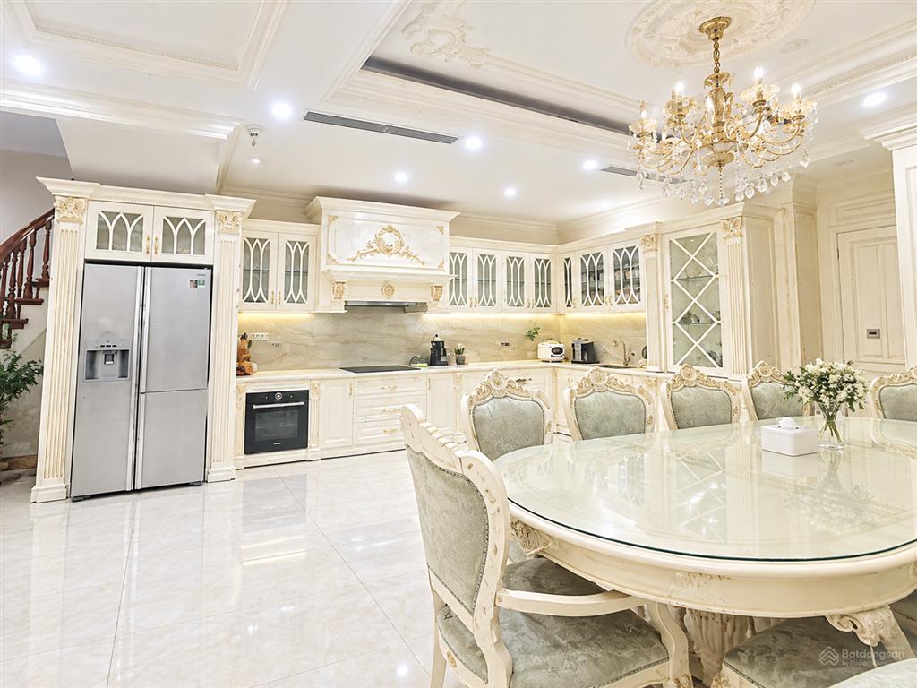 Cho thuê biệt thự vườn đào lạc long quân tây hồ hà nội 098122026