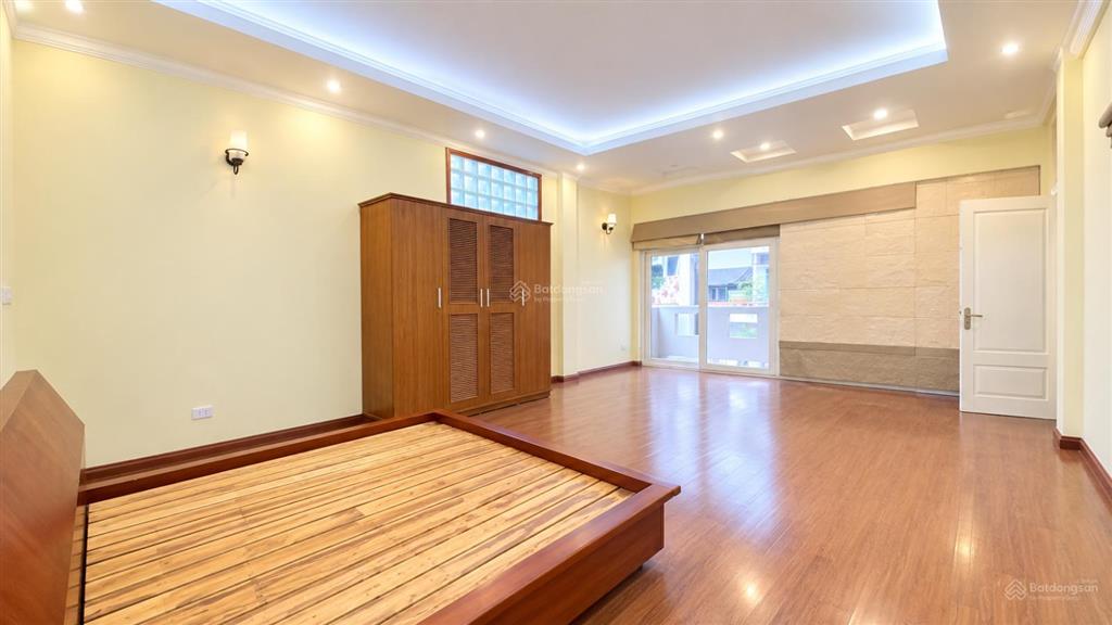 Cho thuê nhà 3 tầng khu phố từ hoa  tây hồ  hà nội 0981 222 ***
