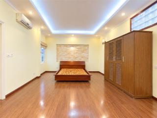 Cho thuê nhà 3 tầng khu phố từ hoa  tây hồ  hà nội 0981 222 ***