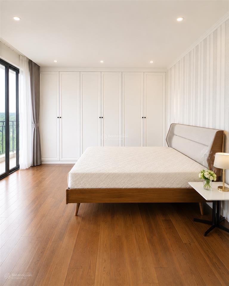 Bán căn hộ diện tích 111m2 tầng cao view hồ tây tân hoàng minh 59 xuân diệu tây hồ hà nội