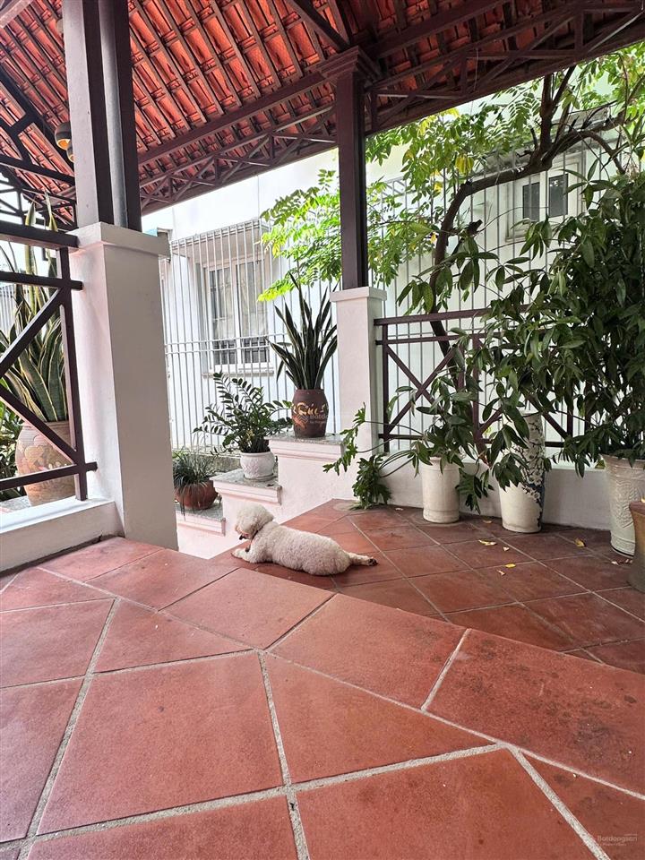 Cho thuê biệt thự mặt phố tô ngọc vân  tây hồ  hà nội