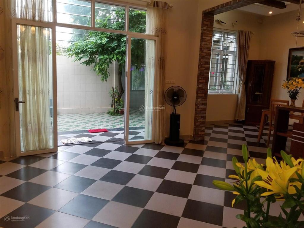 Cho thuê 2 tầng  khu phố âu cơ  tây hồ  hà nội 0981 222 ***