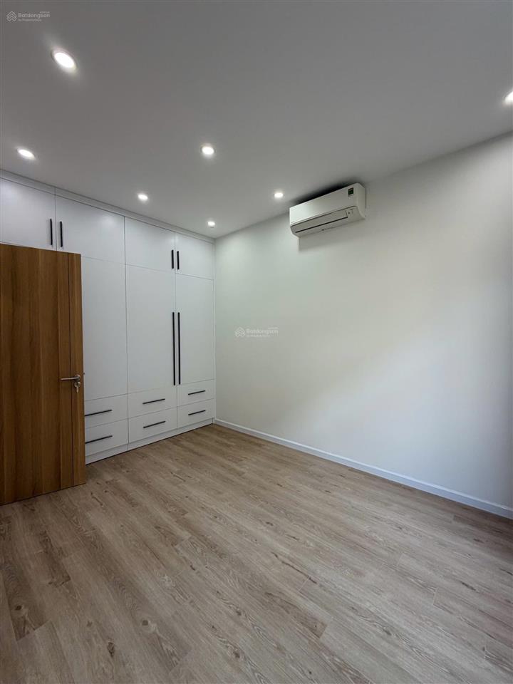 Cho thuê biệt thự 3,5 tầng d kđt ciputra  tây hồ  hà nội 0981 222 ***
