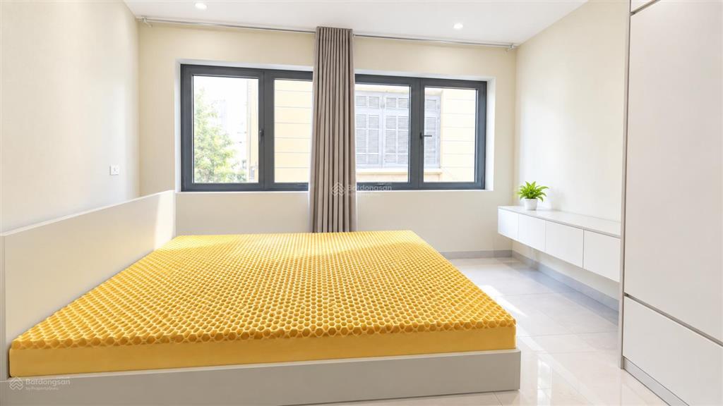 Cho thuê nhà 5 tầng ngõ quảng an  tây hồ, hà nội  0981 222 ***
