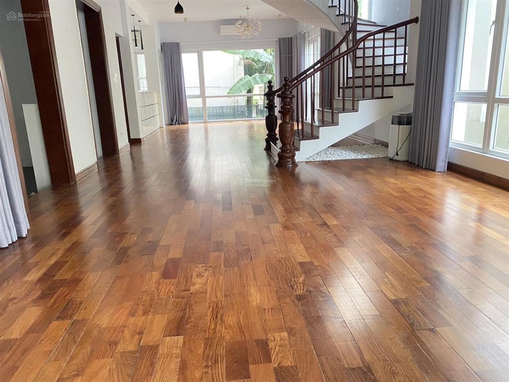 Cho thuê biệt thự có hồ bơi sân vườn đường tây hồ tô ngọc vân, tây hồ hà nội 0981 222 ***