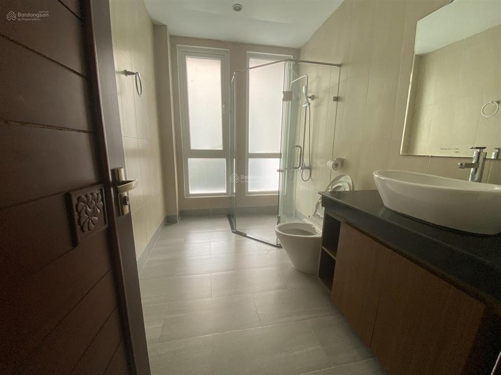 Cho thuê biệt thự có hồ bơi sân vườn đường tây hồ tô ngọc vân, tây hồ hà nội 0981 222 ***