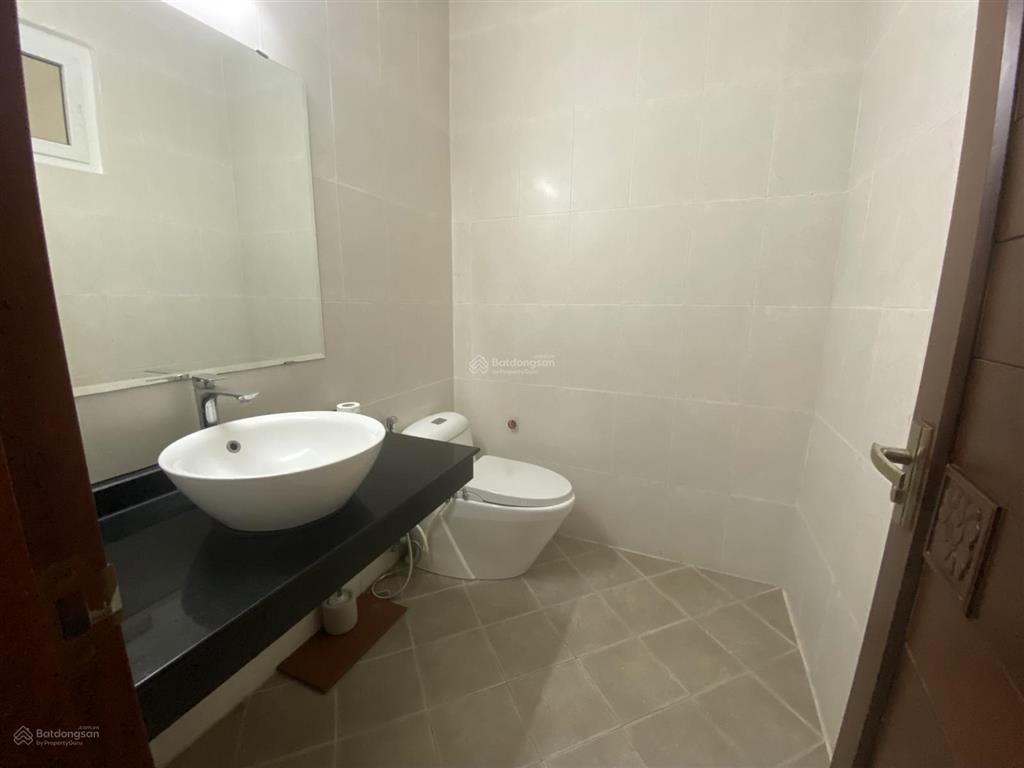 Cho thuê biệt thự có hồ bơi sân vườn đường tây hồ tô ngọc vân, tây hồ hà nội 0981 222 ***