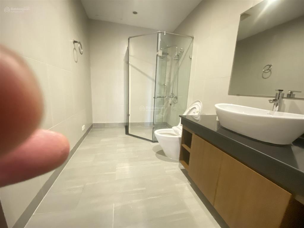 Cho thuê biệt thự có hồ bơi sân vườn đường tây hồ tô ngọc vân, tây hồ hà nội 0981 222 ***