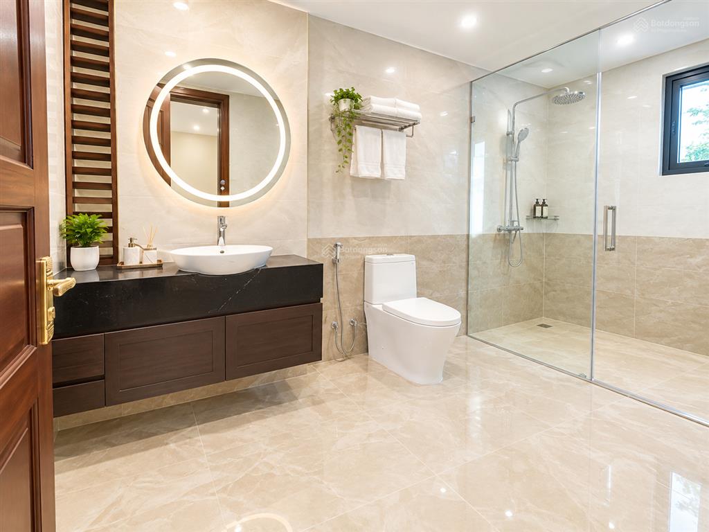 Cho thuê nhà 5 tầng xuân diệu, tây hồ hà nội 0981 222 ***