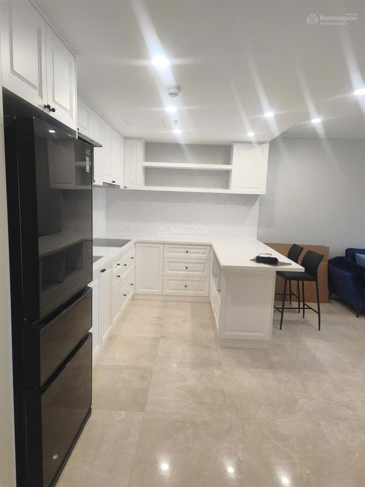 Bán căn hộ diện tích 111m2  tầng cao tân hoàng minh xuân diệu tây hồ hà nội  0981 222 ***
