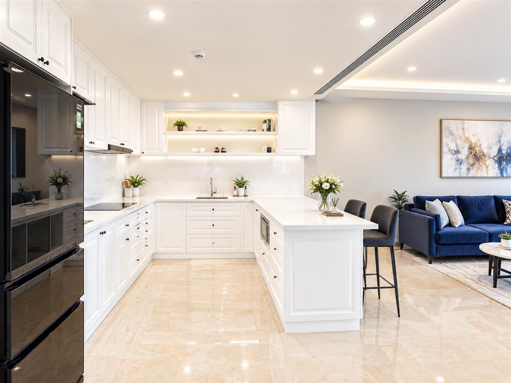 Bán căn hộ diện tích 111m2  tầng cao tân hoàng minh xuân diệu tây hồ hà nội  0981 222 ***