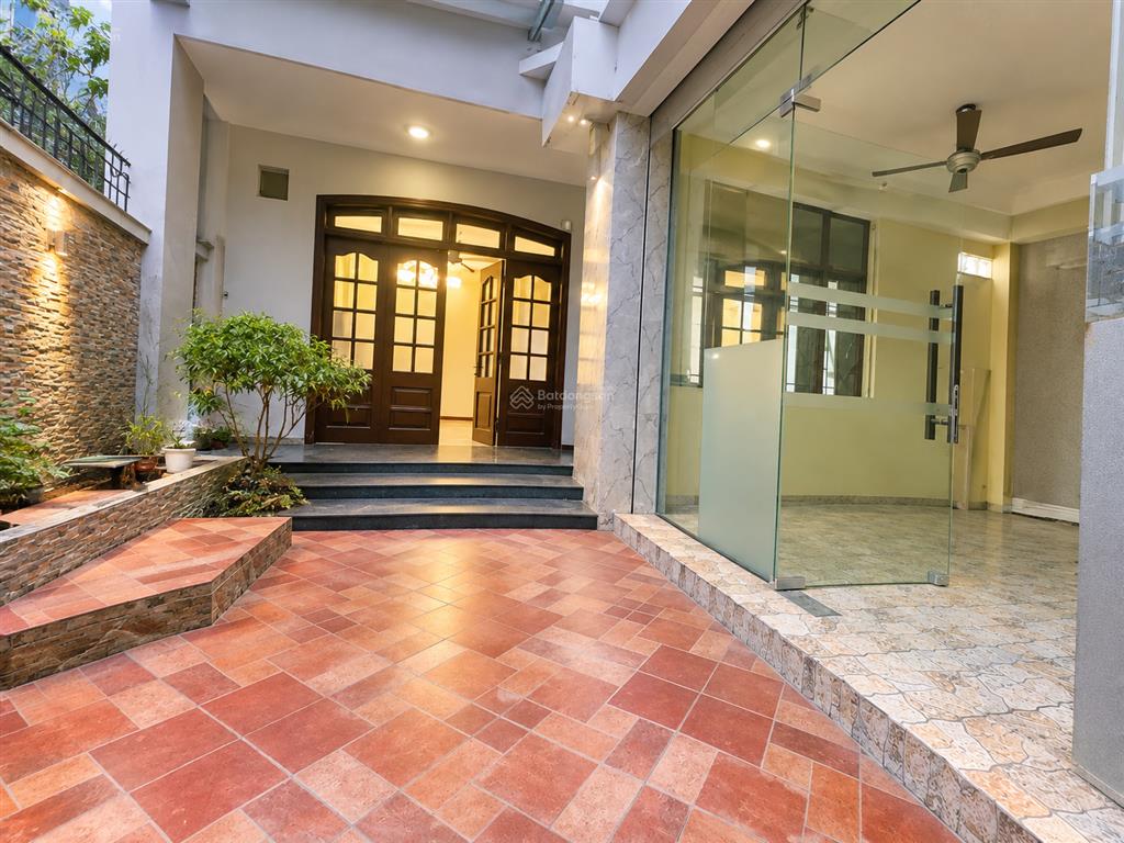 Cho thuê nhà ngõ xuân diệu  tây hồ  hà nội