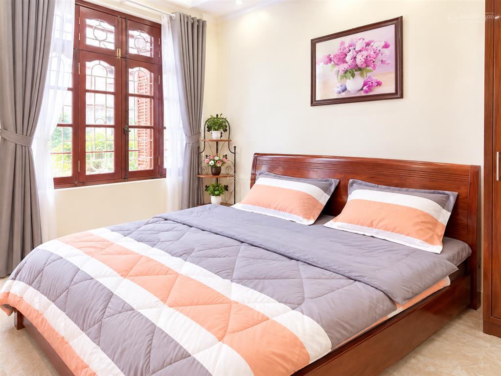 Cho thuê nhà 3 tầng khu phố âu cơ, tây hồ, hà nội 0981 222 ***