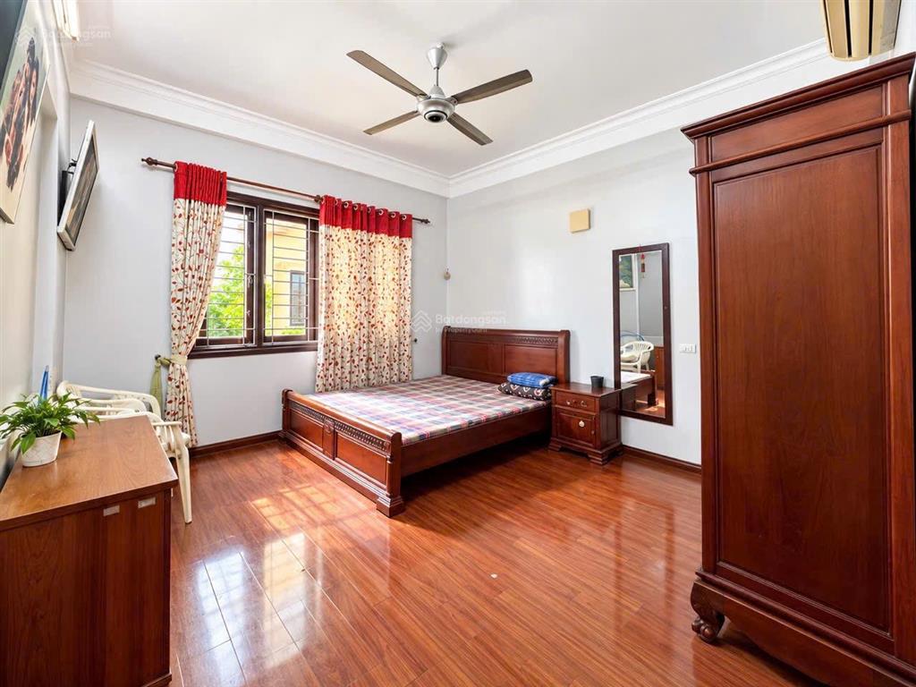Cho thuê nhà riêng 5 tầng 6 phòng ngủ  khu âu cơ xuân diệu, tây hồ, hà nội 0981 222 ***
